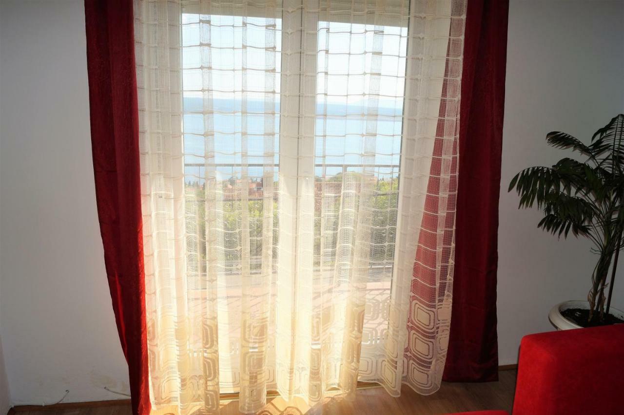 Apartment Nataly Dramalj Bagian luar foto